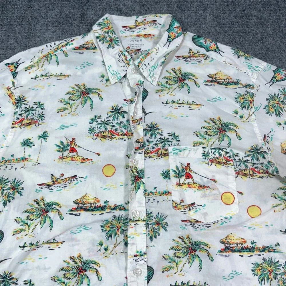 J. Crew Lightweight Chambray Button Down Shirt Mens M Tropical Island AOP White